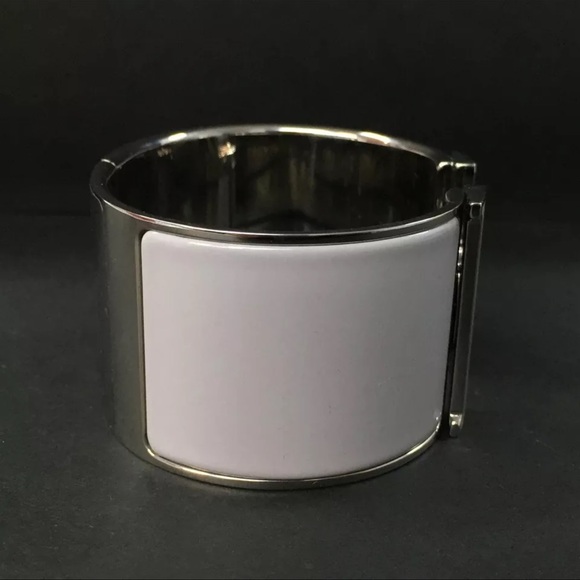 ❌❌SOLD❌❌AUTH HERMÈS H Click Clack CUFF BRACELET - Picture 4 of 7